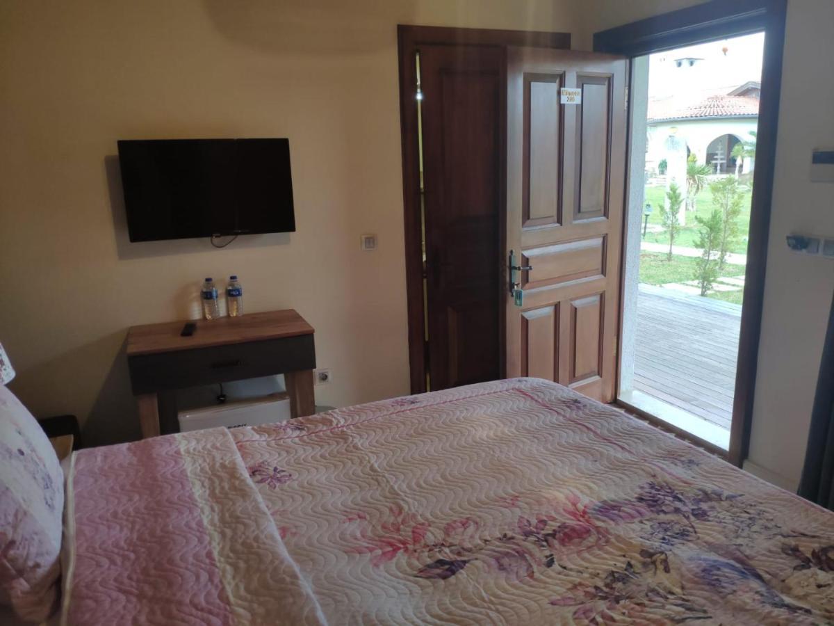 Tarihi Kumbaba Otel Ağva Esterno foto