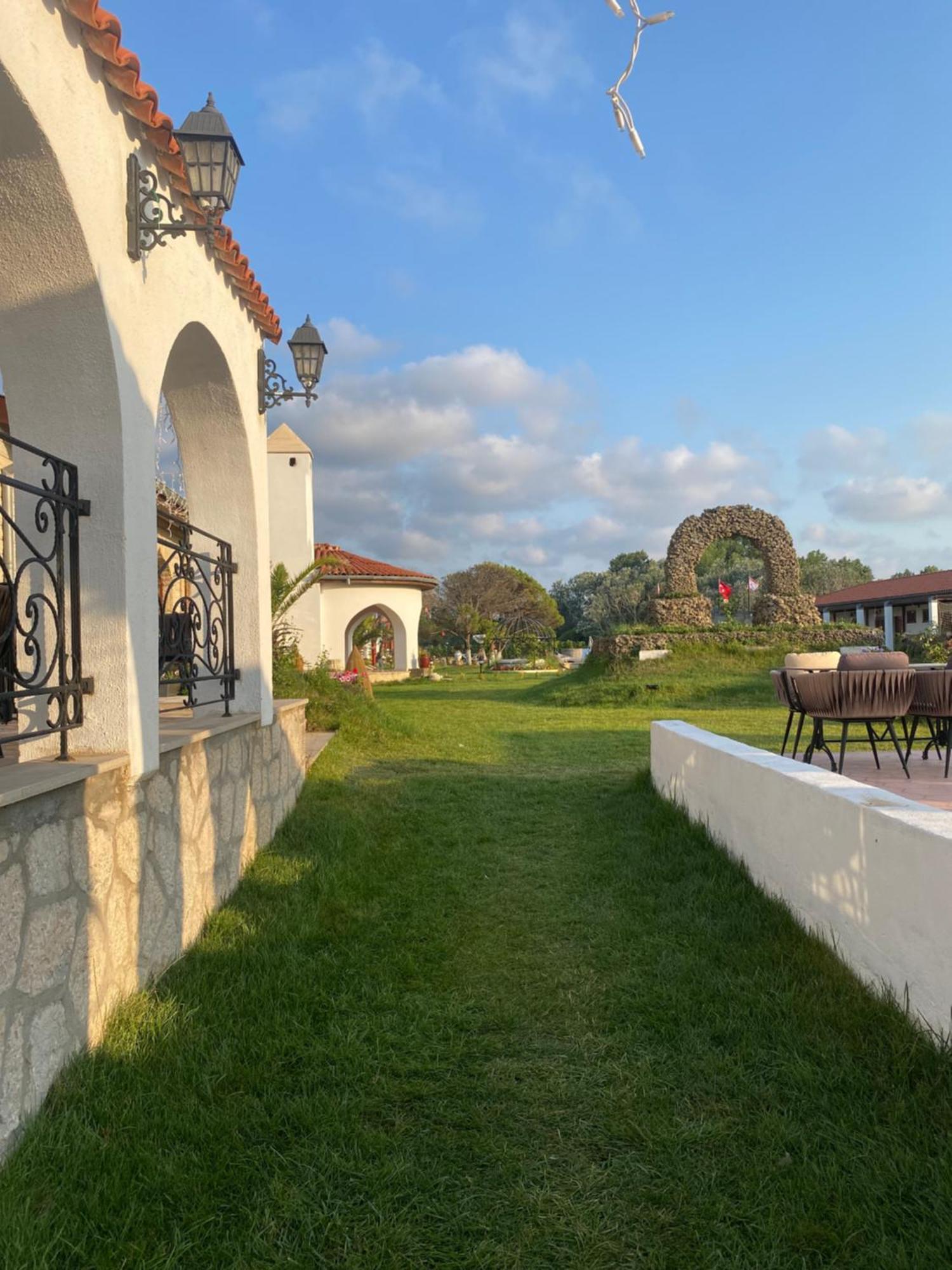 Tarihi Kumbaba Otel Ağva Esterno foto
